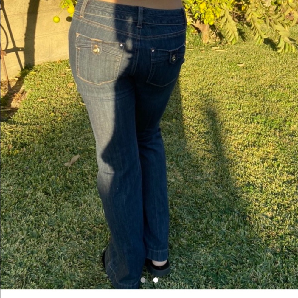 dark wash bell bottom pants